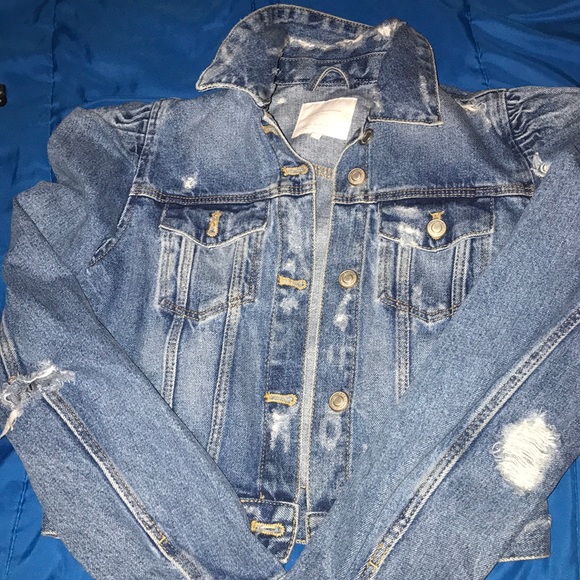 denim jacket with puff sleeves zara